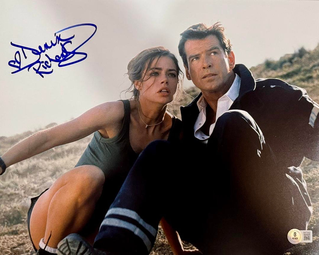 Denise Richards Signed 11x14 Photo (James Bond) - Beckett COA